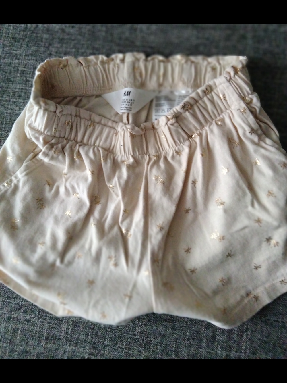 H&M Cream Elastic Waist Women's Shorts with Gold Star Print Cotton